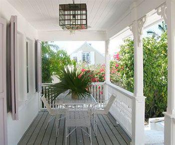 Hotel Squires Estate Governors Harbour Exterior foto
